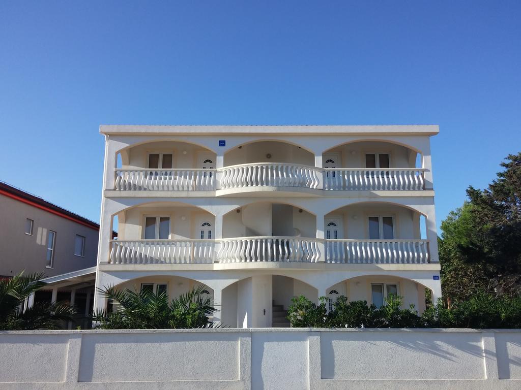 Apartments Ayla วีร์ ภายนอก รูปภาพ